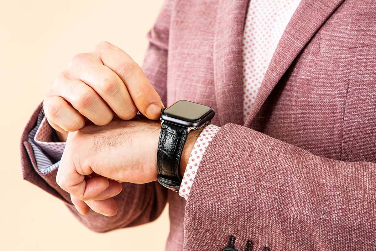 How Long Do Leather Watch Bands Last? The 2026 Longevity Guide