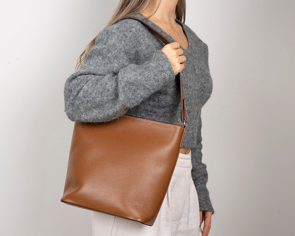 Elena Women's Leather Bag - Tan