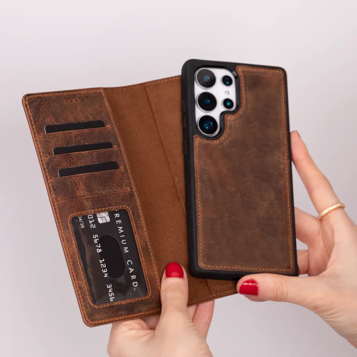 Distressed Brown Magnetic Leather Wallet Case for Galaxy S25 Ultra
