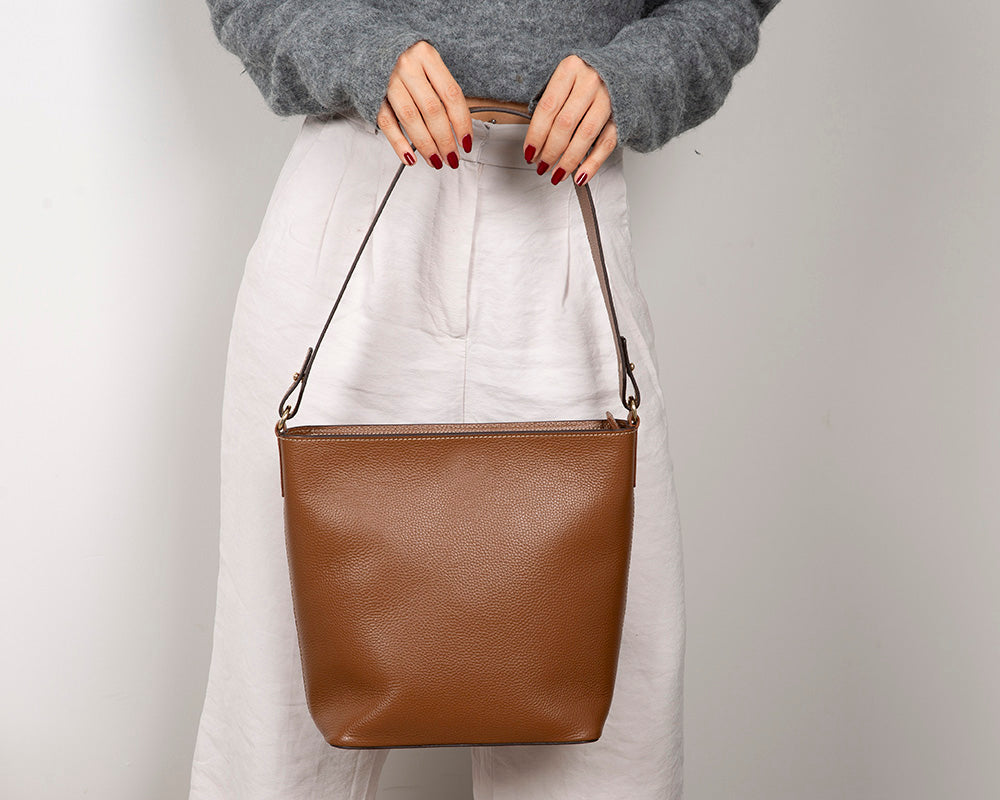 Elena Women's Leather Bag - Tan