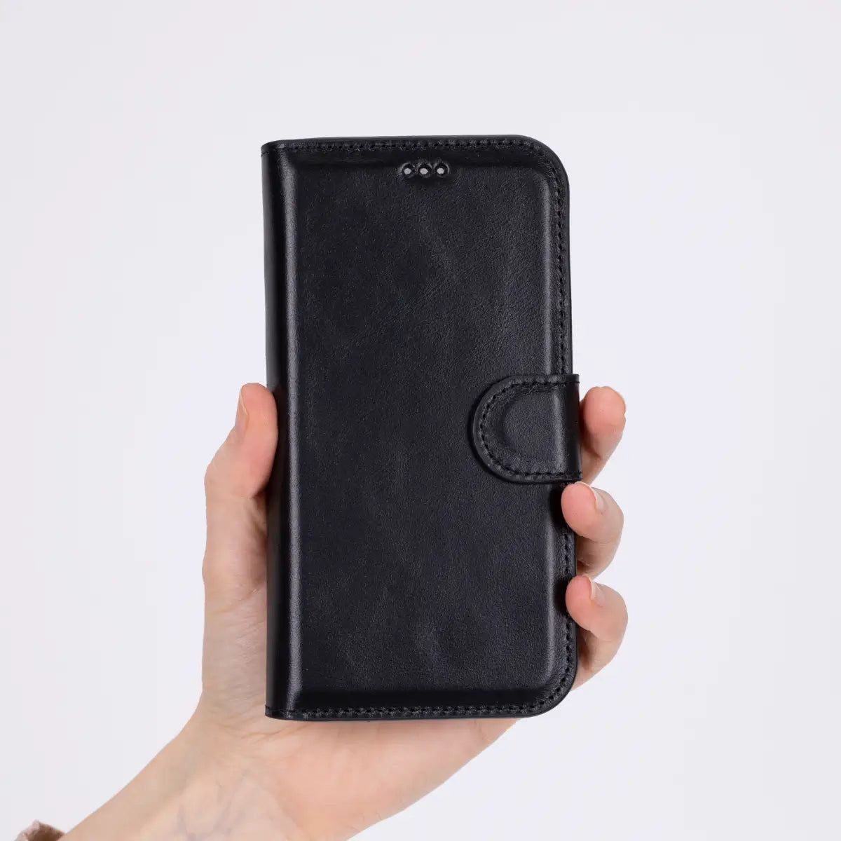 Leather Pixel 10 Pro Fold Folio Case, Black